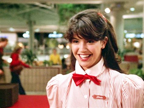 PHOEBE CATES IN FAST TIMES AT RIDGEMONT HIGH ( HD /。